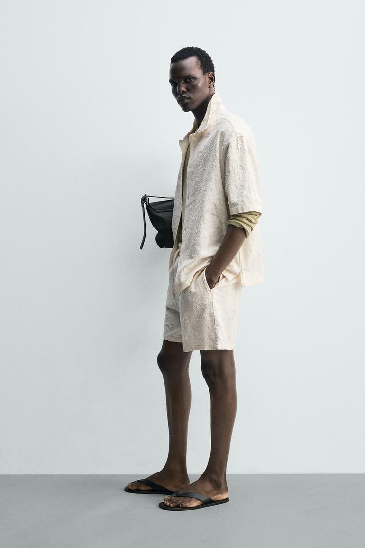 TEXTURED JACQUARD SHIRT